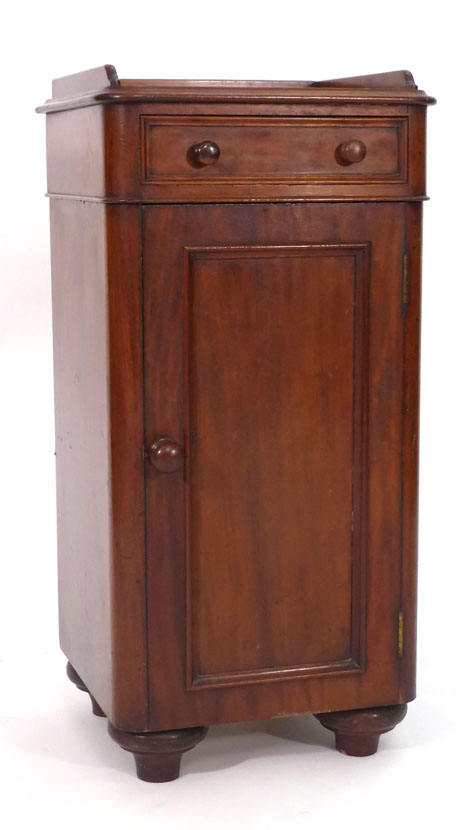 A Victorian walnut washstand with hinged lid and pierced interior on a plinth base, w. 54.5 cm and a