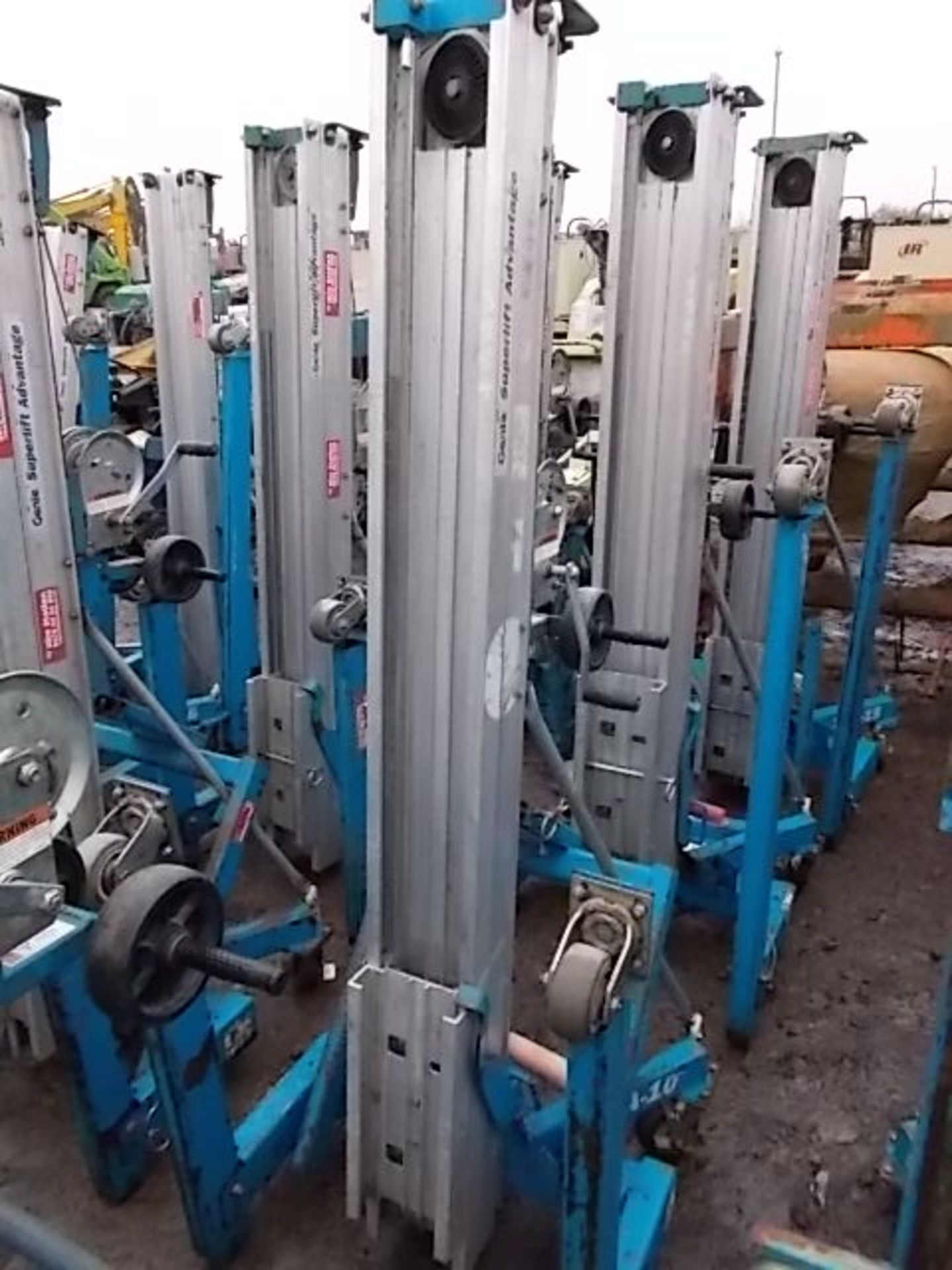 GENIE LIFT SLA10 material hoist c/w forks