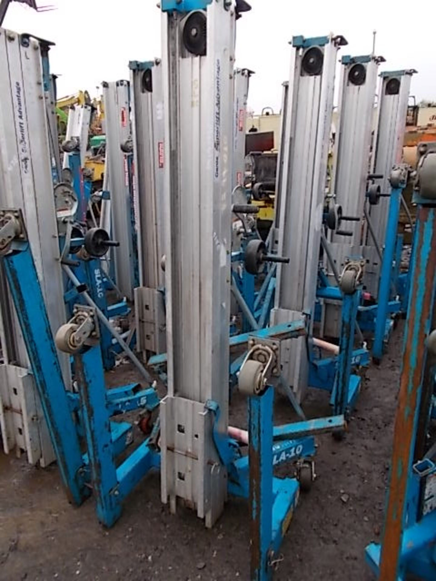 GENIE LIFT SLA10 material hoist c/w forks