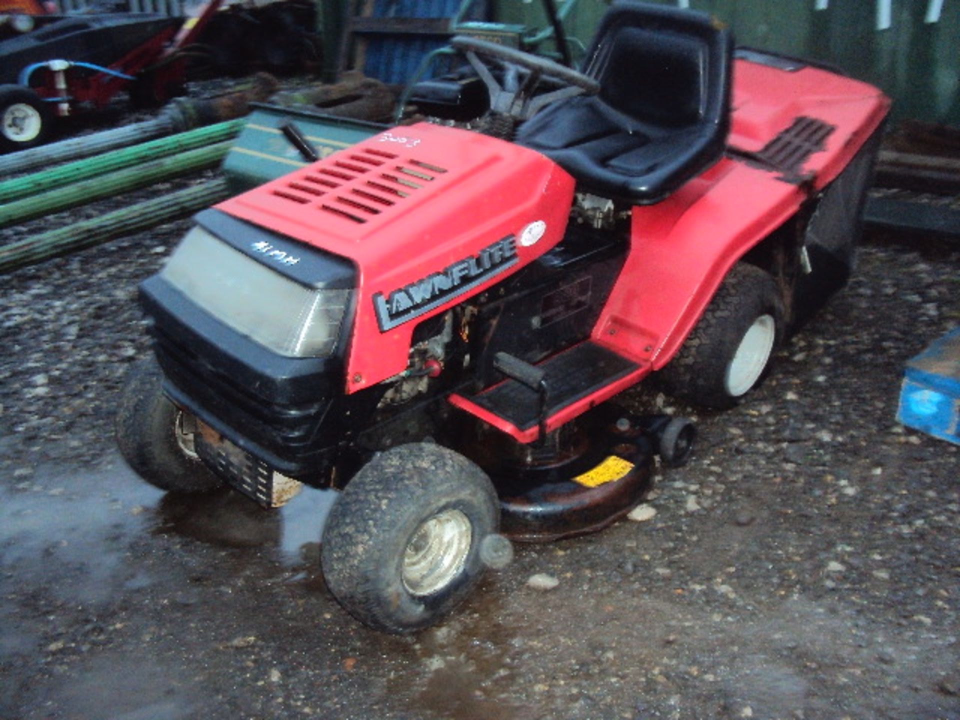 LAWNFLITE 920 lawn tractor c/w collector