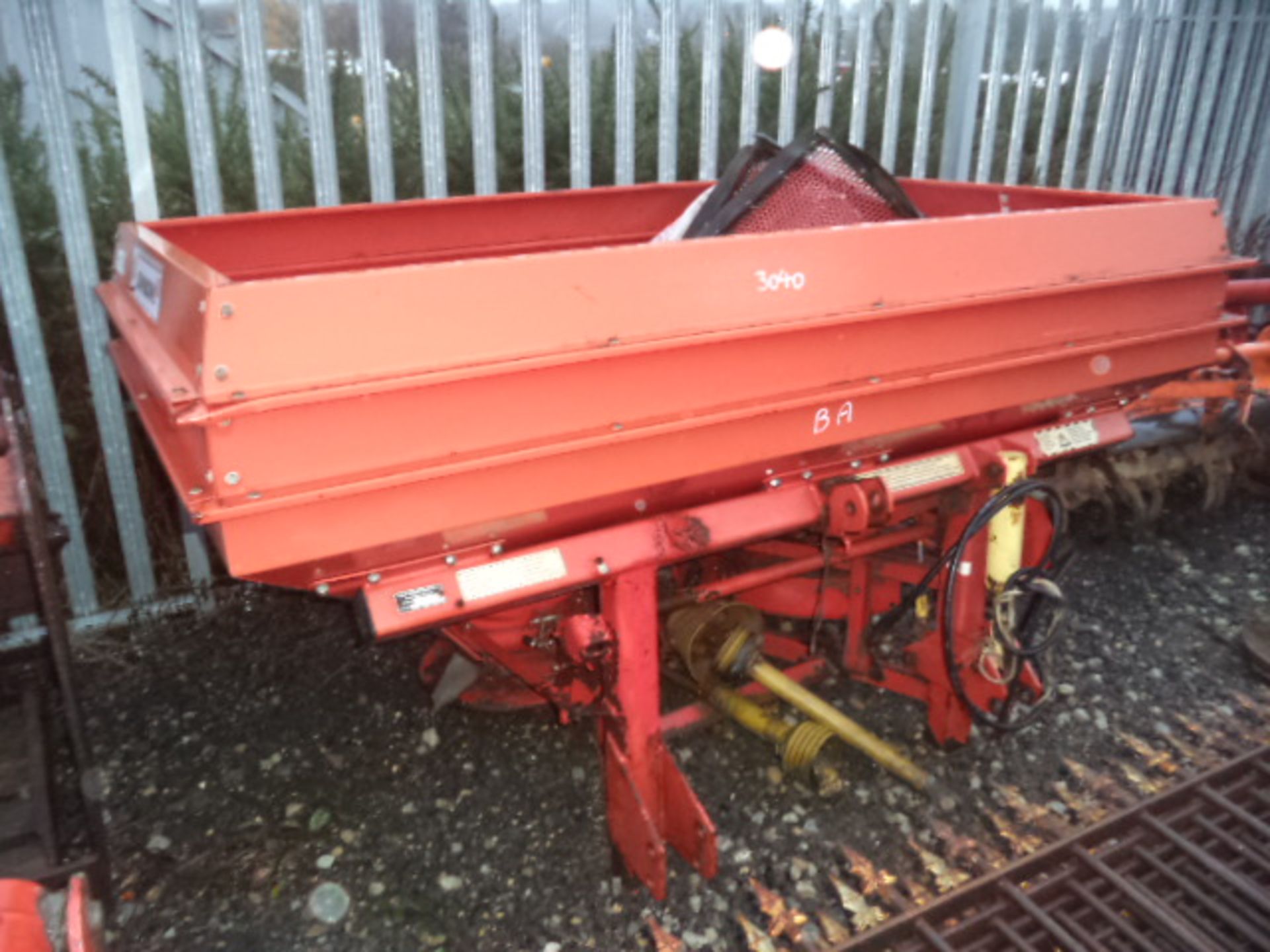 LELY twin disc fertiliser spreader