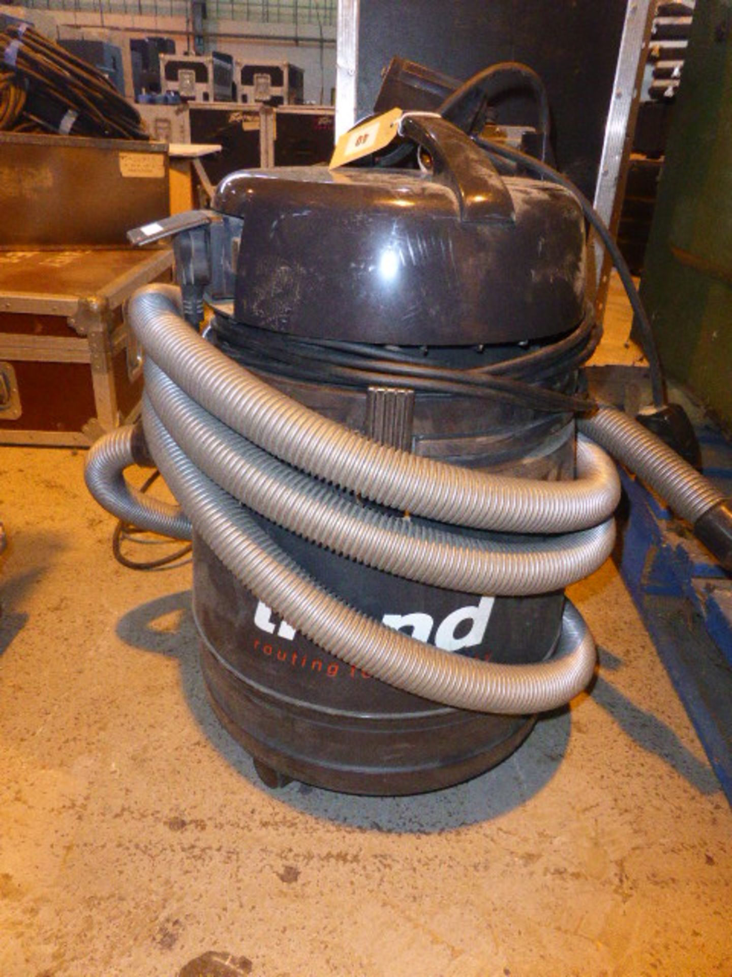 Trend TF30AF single phase electric industrial vacuum cleaner - Image 2 of 4