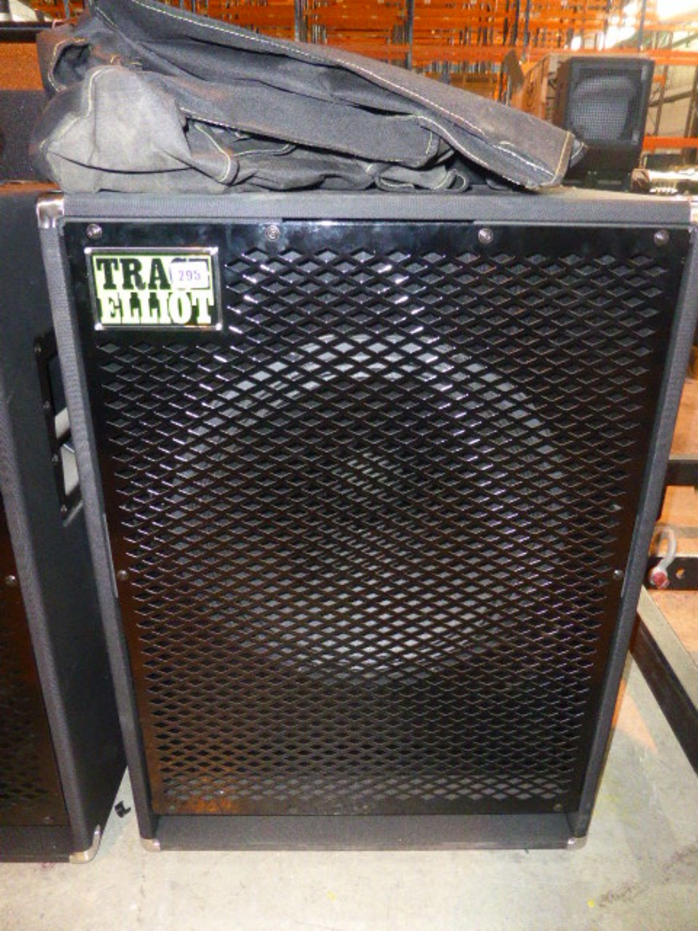Trace Elliott 1818 Bass Guitar Cabinet with 1x18 speaker - Image 2 of 2