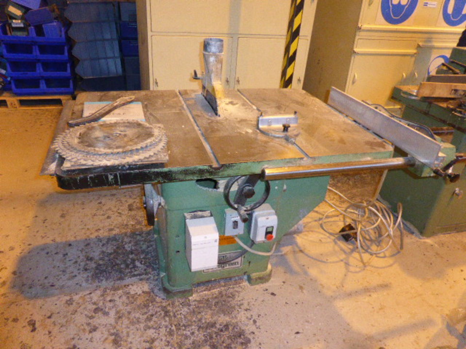 Wadkin Bursgreen tilt arbour saw bench Machine No: 12'' AGS 864672 with a range of spare blades - Image 2 of 7