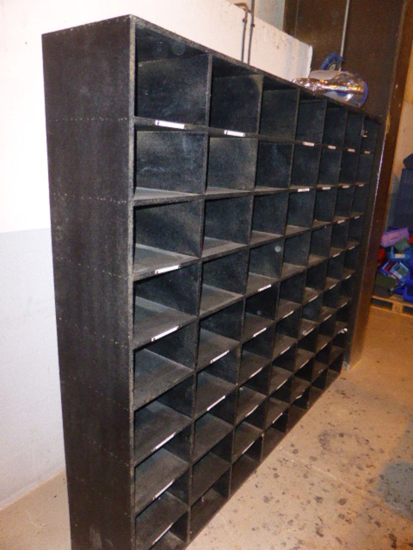 Section of light grey medium duty boltless racking, product display rack and a chipboard pigeon hole - Image 3 of 3