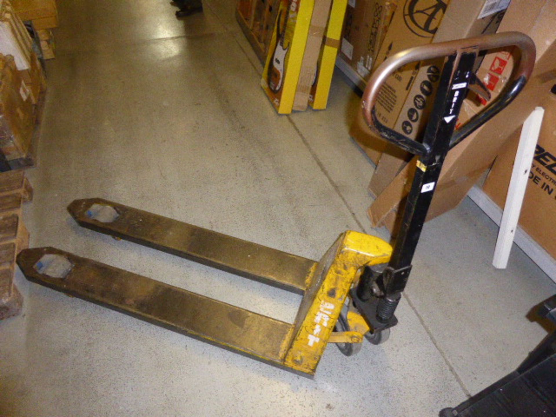 Brit yellow hydraulic pallet truck