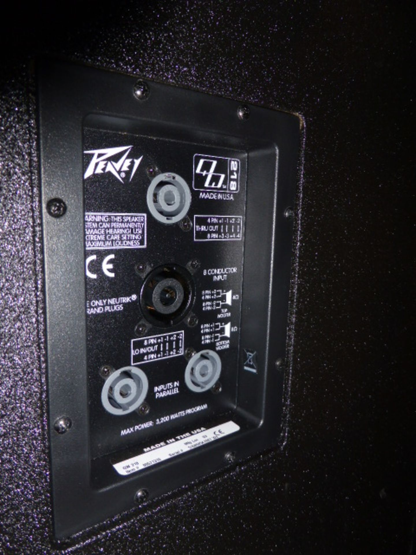 Peavey QW218 PA enclosure - Image 2 of 2