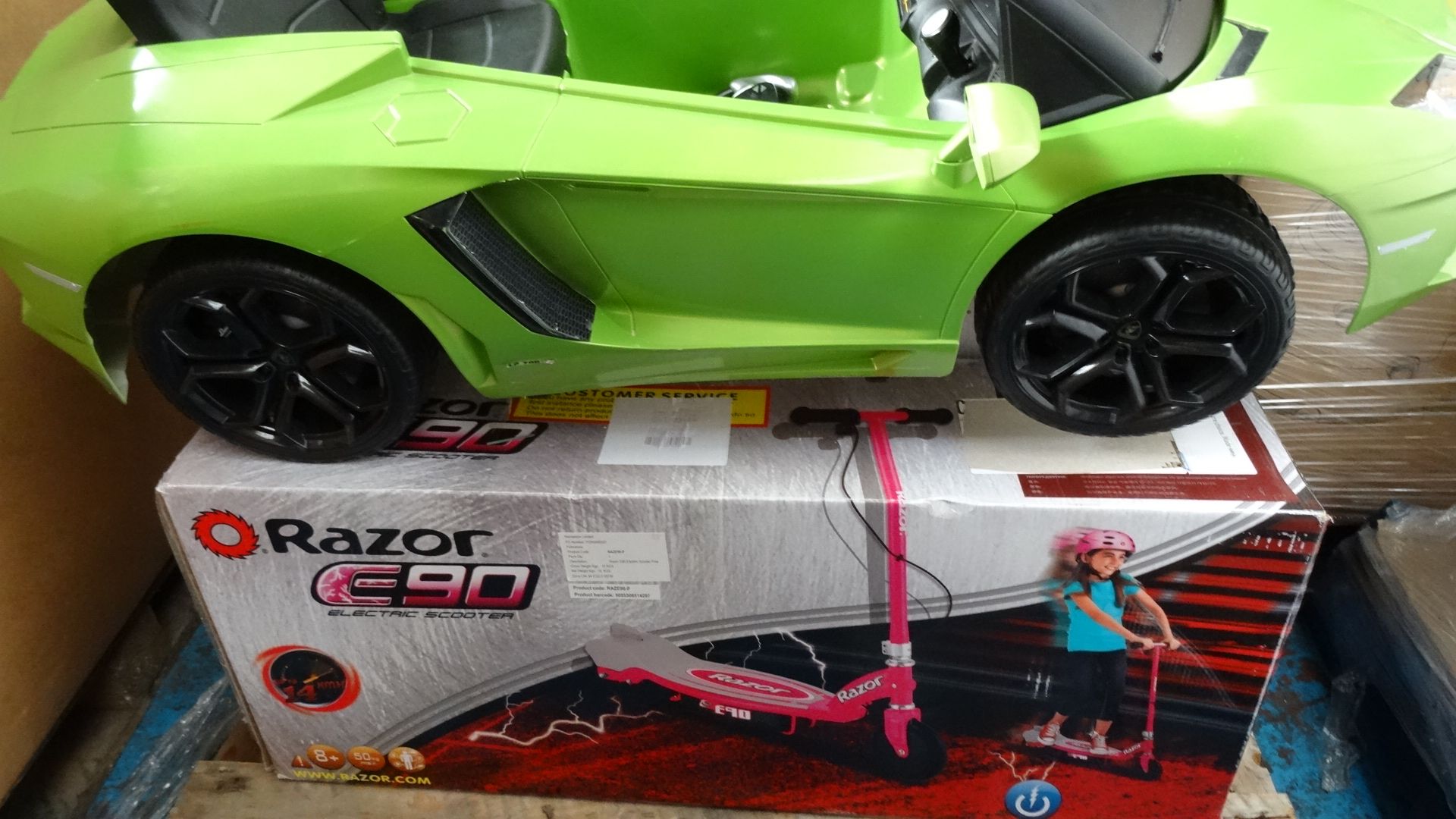 1 Pallet of Customer returned STOCK TO INCLUDE to include: 1 x Kids Lamborghini Ride on electric