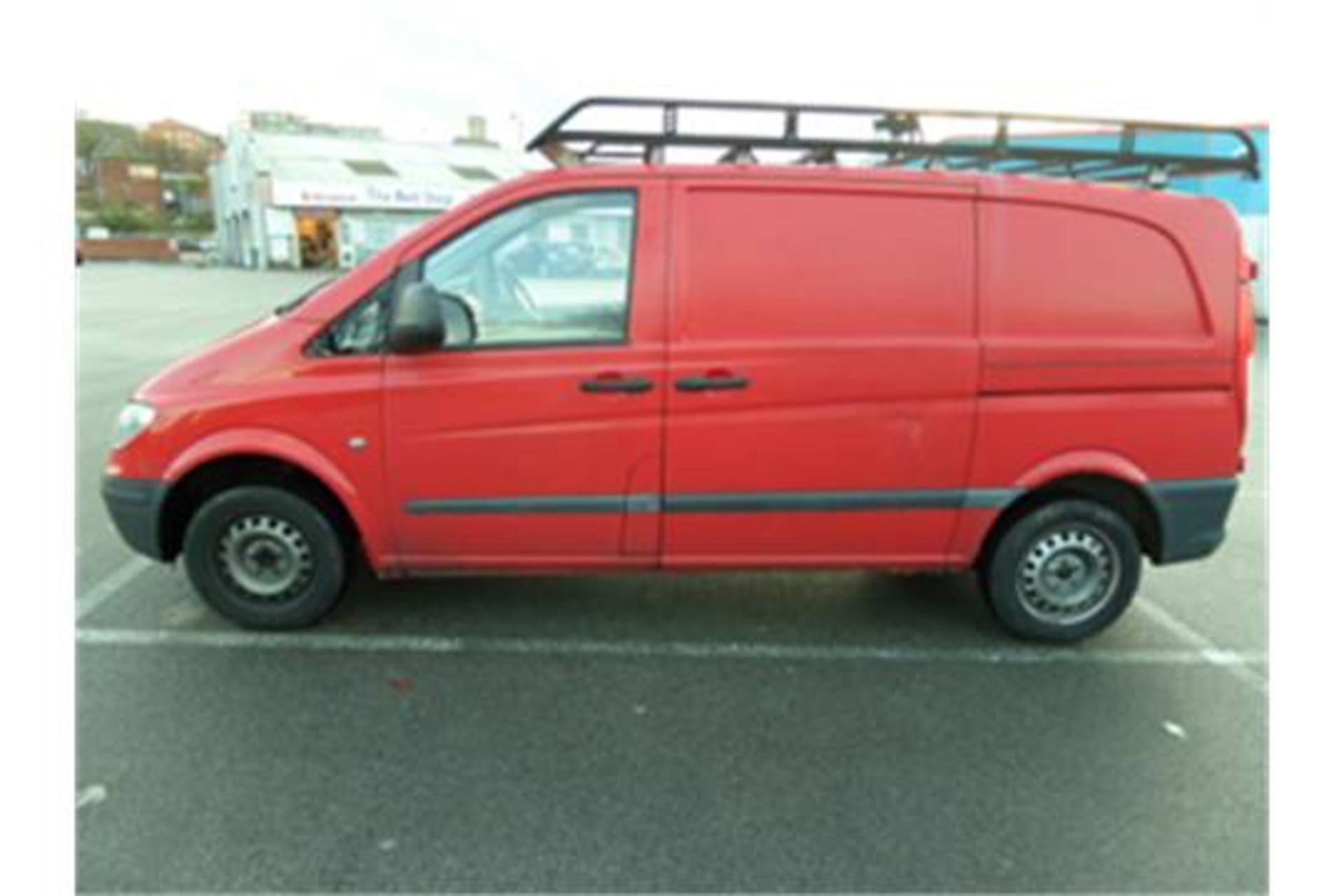 2004 54 Reg. Mercedes Vito Van. First Registered: 26.11.2004.
M.O.T Expires: June 2nd 2015 - Image 6 of 8