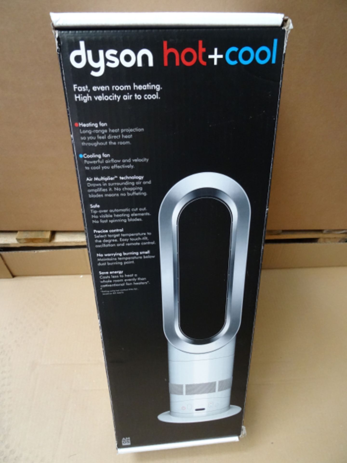 1 x Dyson Hot and Cool AM05. Height: 58cm. Weight: 1.8Kg. Cord Length: 1.8m. Retail price £360 on