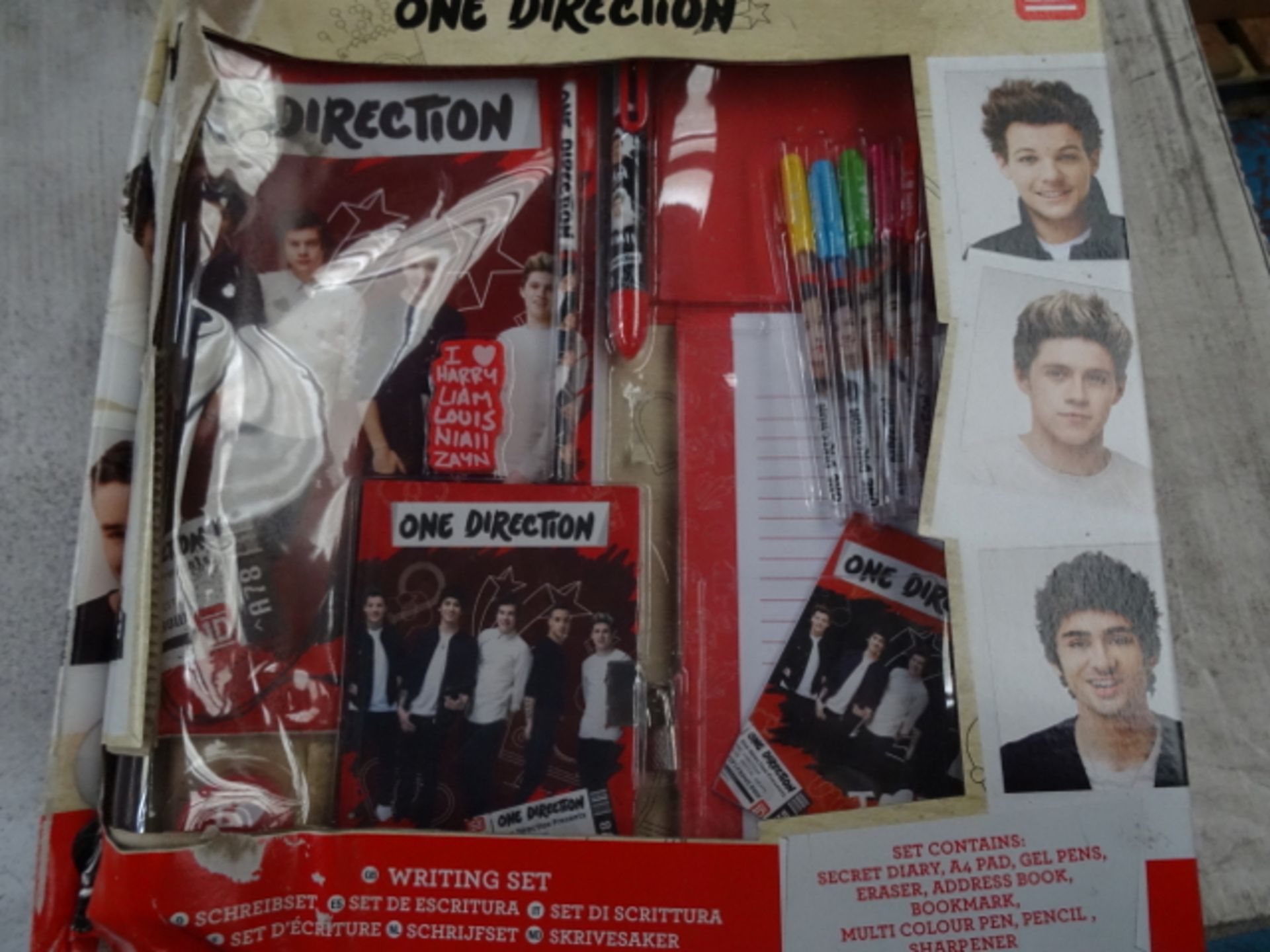 3 x One Direction Writing sets. Box damaged stock, unchecked/untested! High retail value.