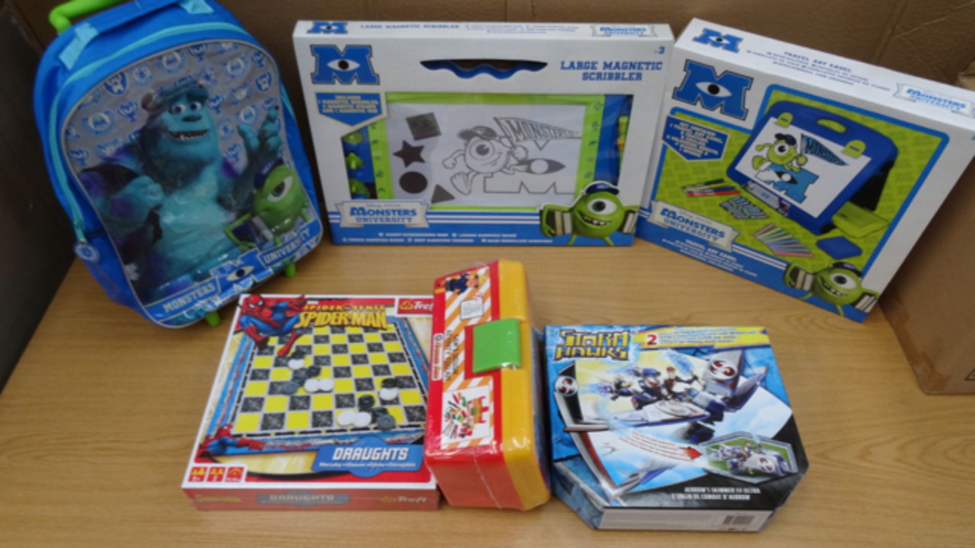 Christmas toy selection - 6 items to include: 1 x Fireman Sam Dough activity tool box, 1 x