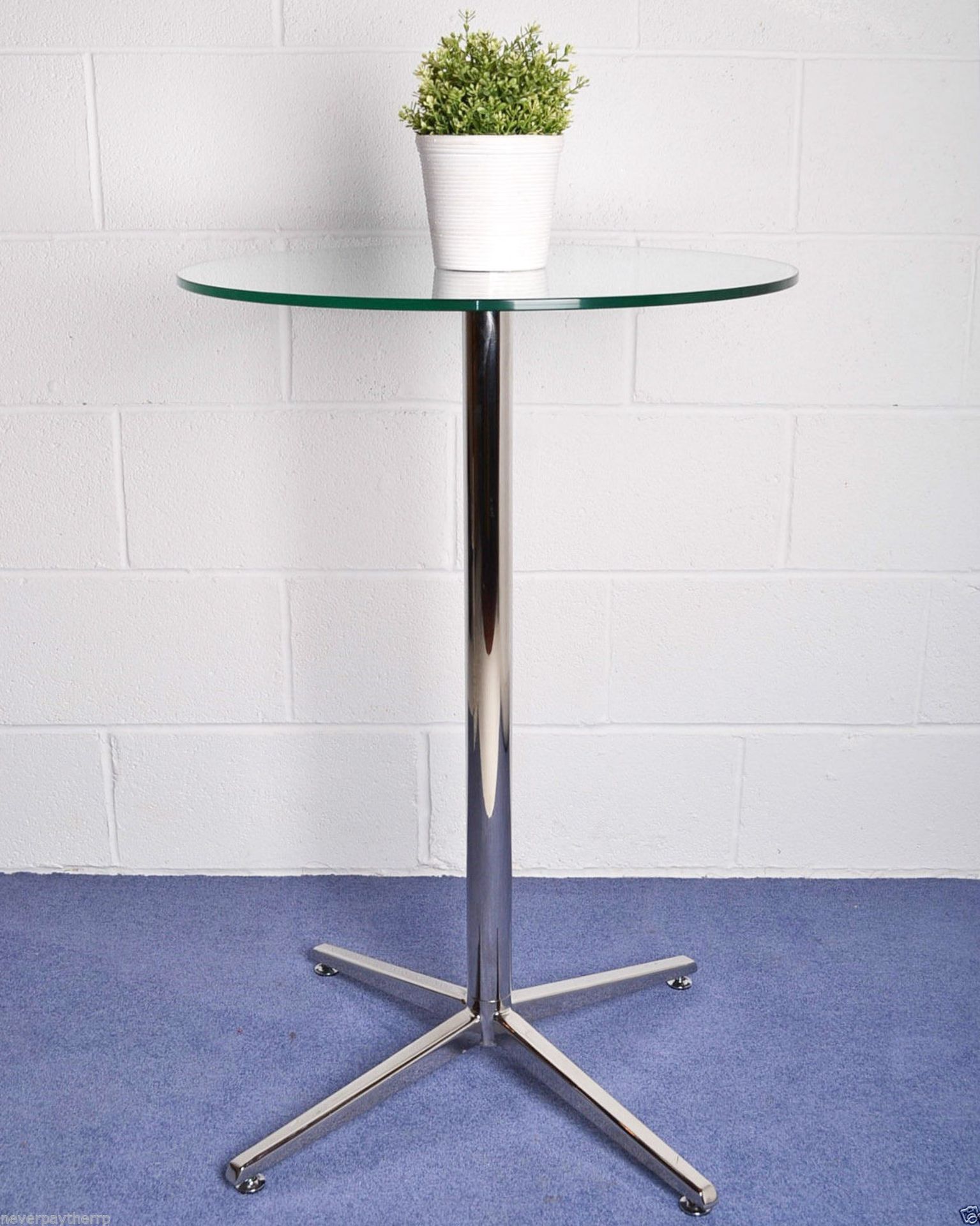 NEW JOHN LEWIS Brigitte Glass Bar Table & 2 Gas Lift Stools - RRP £400  A stylish round 10mm thick - Image 3 of 7