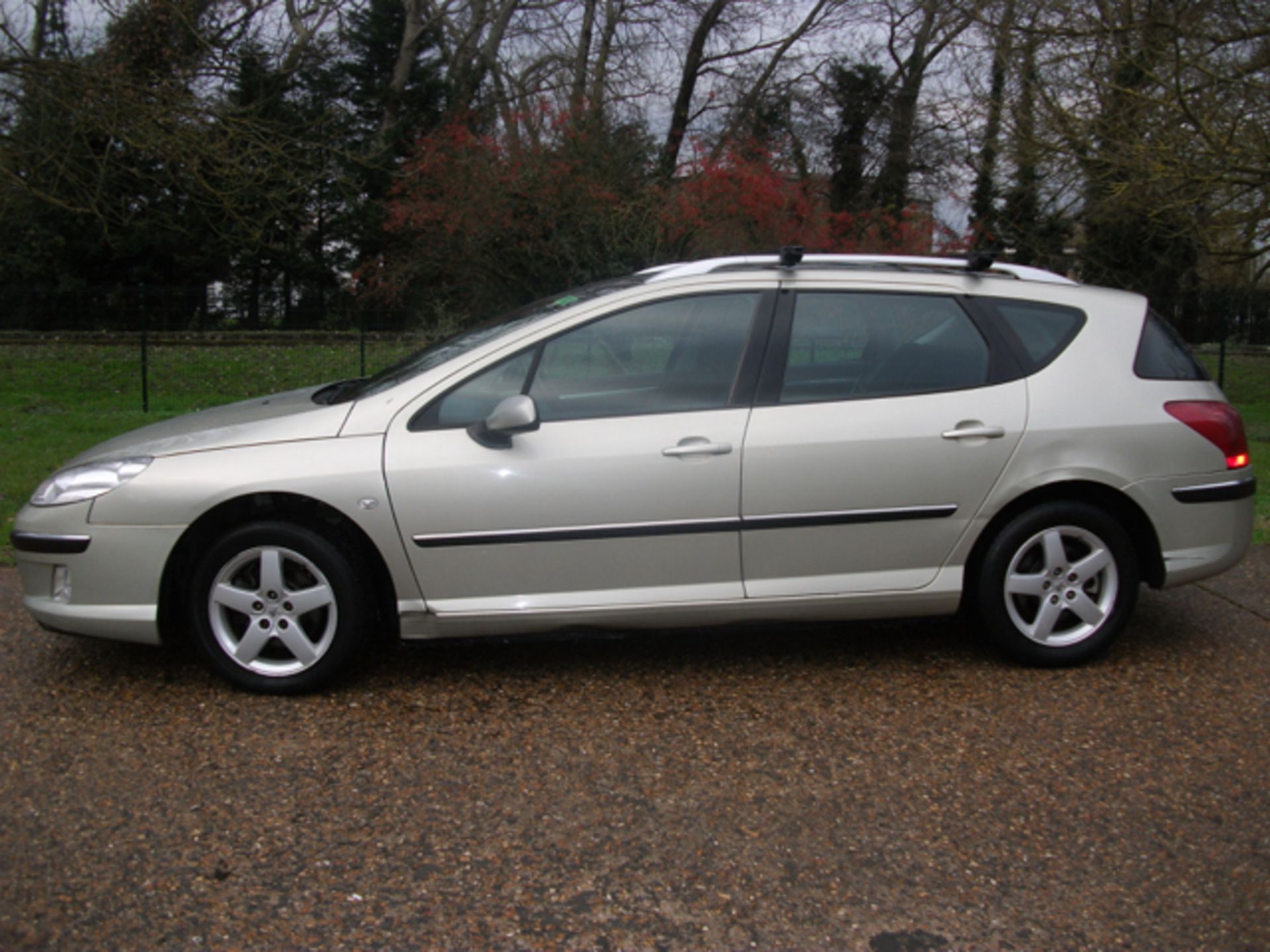 2006 06 reg PEUGEOT 407 SW SE 1.6HDi DIESEL - Image 8 of 13