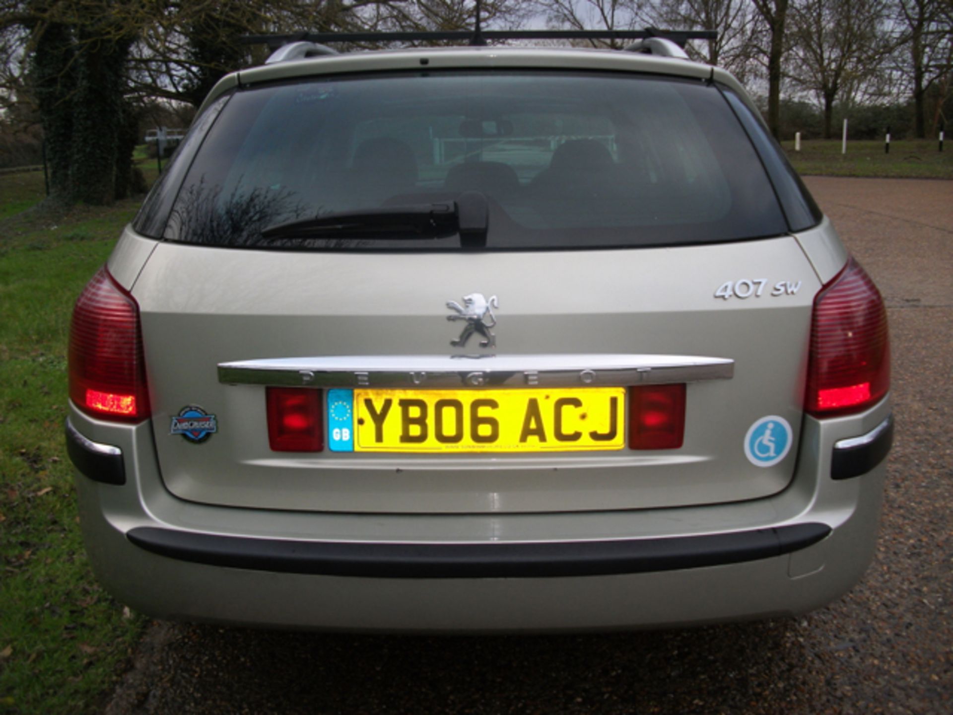 2006 06 reg PEUGEOT 407 SW SE 1.6HDi DIESEL - Image 5 of 13