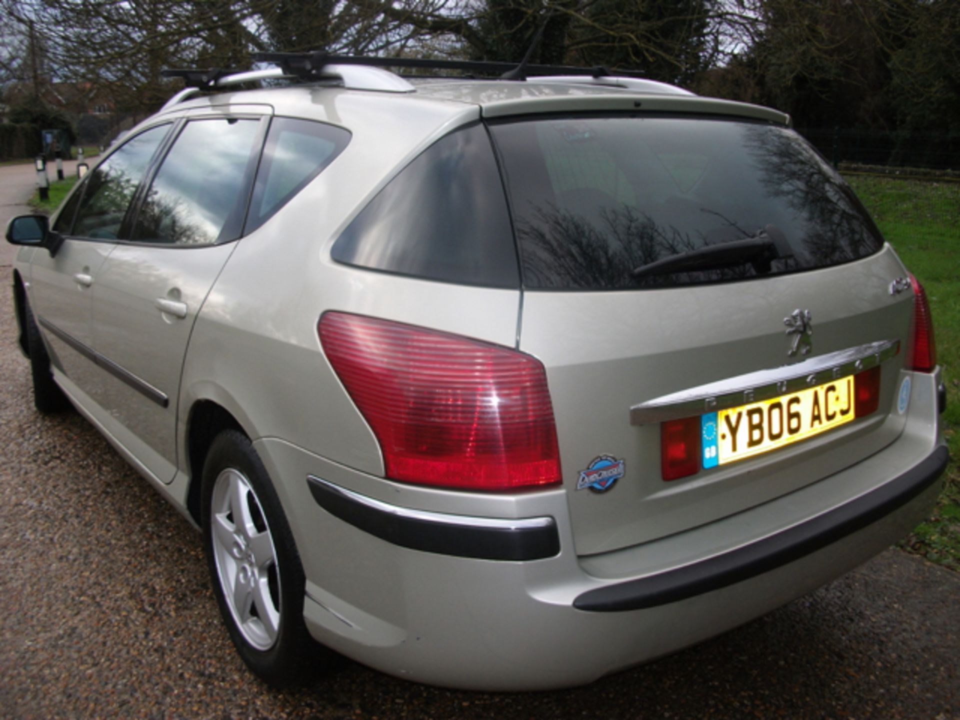 2006 06 reg PEUGEOT 407 SW SE 1.6HDi DIESEL - Image 6 of 13