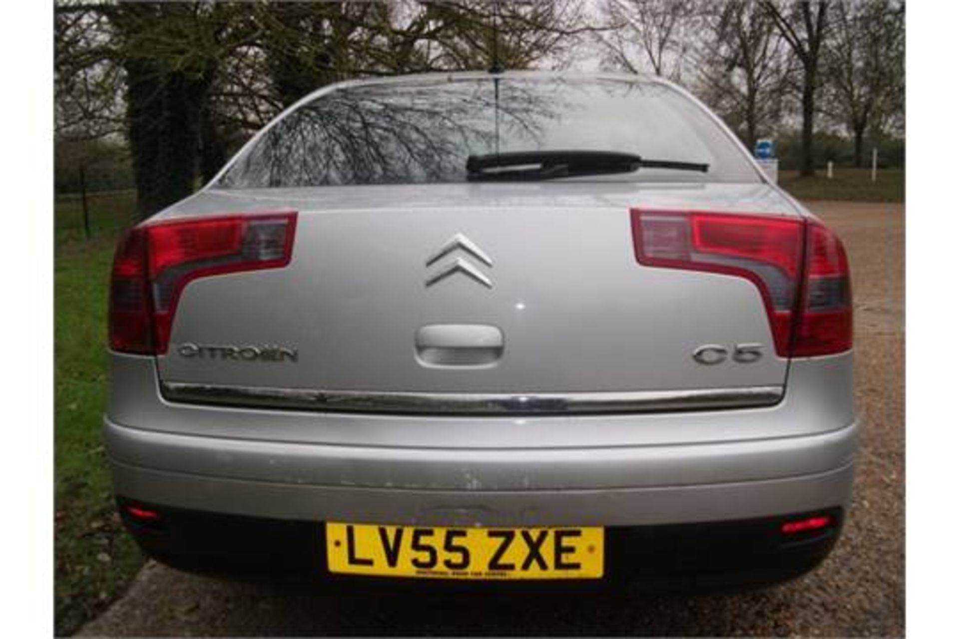 2005/55 REG CITROEN C5 VTR 1.6 HDI DIESEL 5 DOOR HATCH - Image 12 of 15