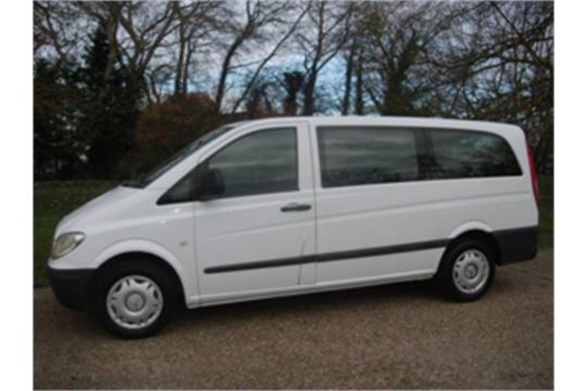 MERCEDES VITO 111 CDI DIESEL 9 SEATER COMBI, LONG WHEEL BASE - Image 10 of 14