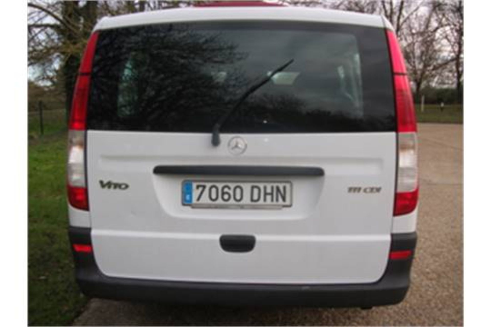 MERCEDES VITO 111 CDI DIESEL 9 SEATER COMBI, LONG WHEEL BASE - Image 2 of 14