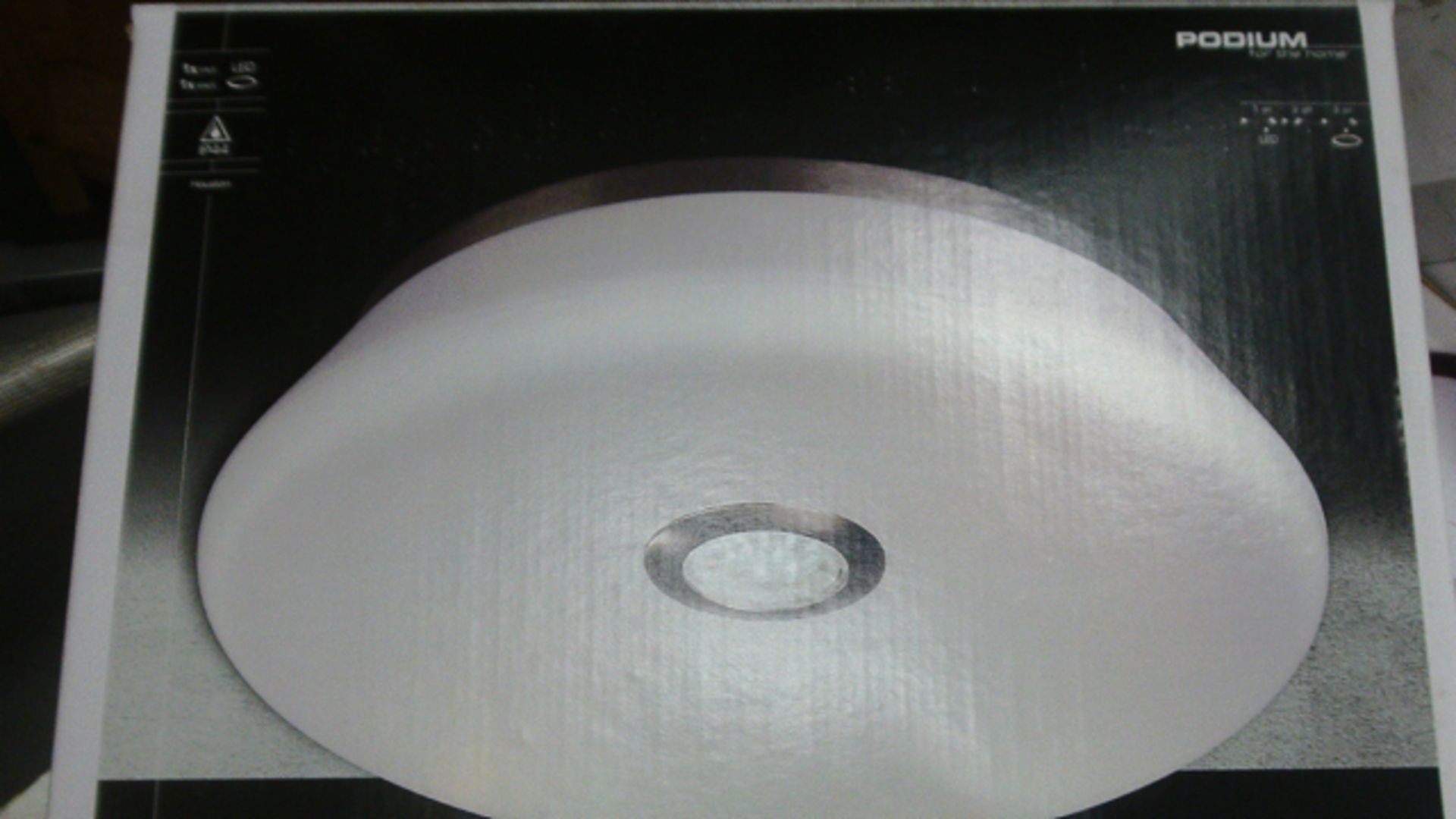 1pc x Brand new Philips Podium Houston Bathroom ceiling light - IP 44 rated includes bulb - rrp £139 - Image 2 of 3