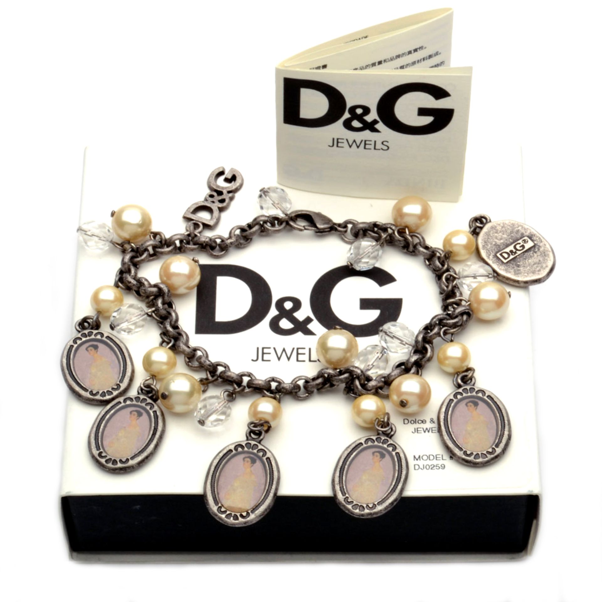 Ladies D&G Romantic Bracelet with Charms, Pearls & Crystals By D&G Jewels RRP £159 Brand New & Boxed