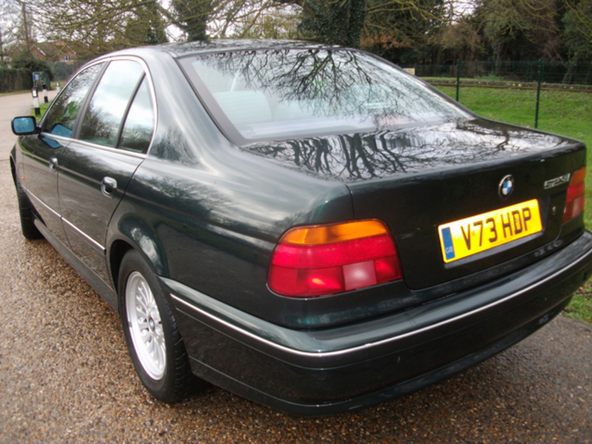 BMW 523i - Image 4 of 14