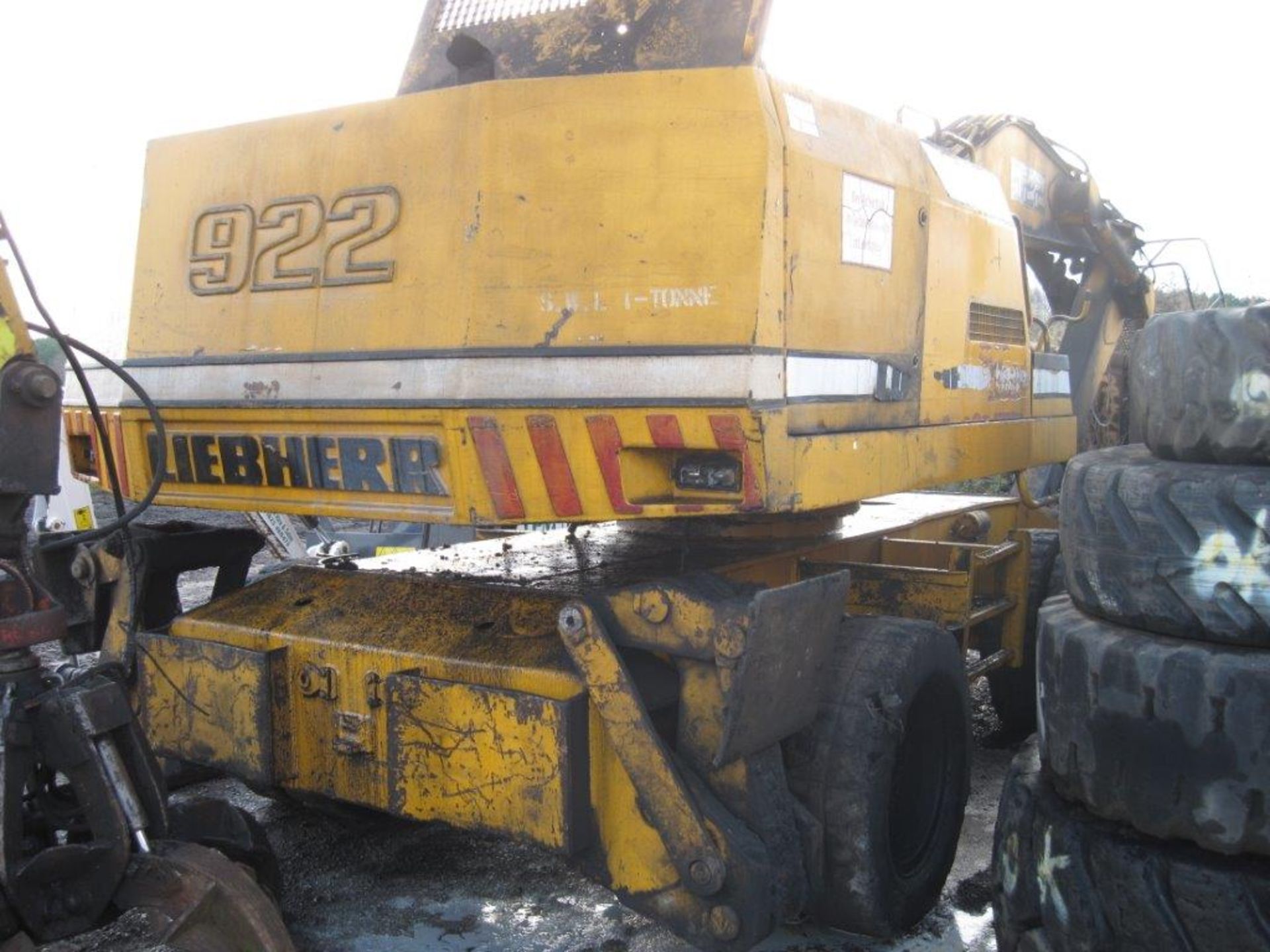 Liebherr 922 Scrap Handling Wheeled Excavator - Image 3 of 3