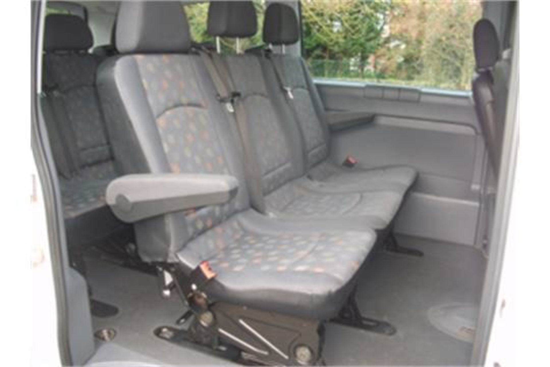 MERCEDES VITO 111 CDI DIESEL 9 SEATER COMBI, LONG WHEEL BASE - Image 3 of 14