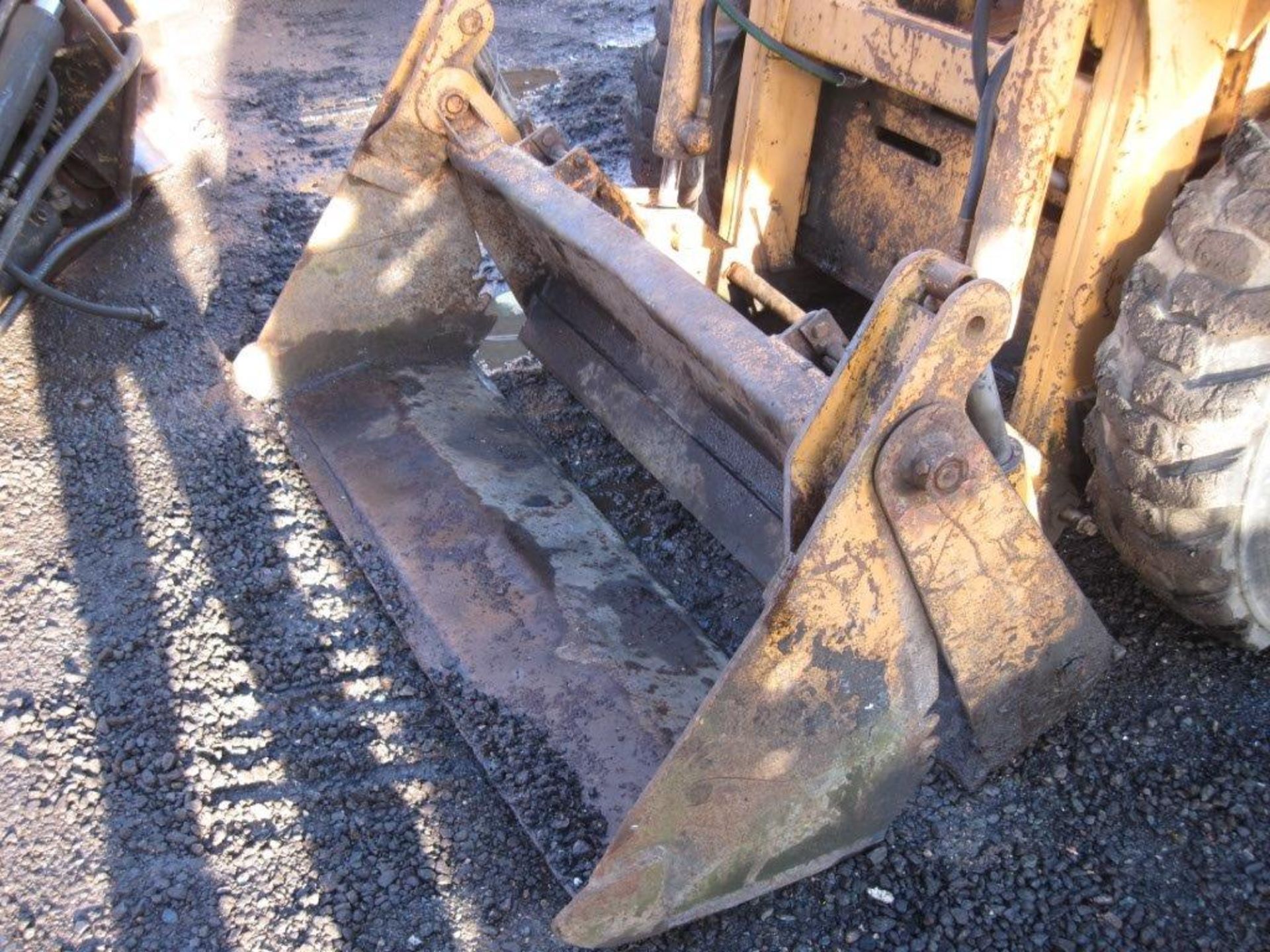 Case 1835 Skidsteer - Image 2 of 2