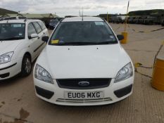 Ford Focus LXTDCI. 1.6 diesel.
1 owner from new.
CD/Radio. Steering mounted controls, manual