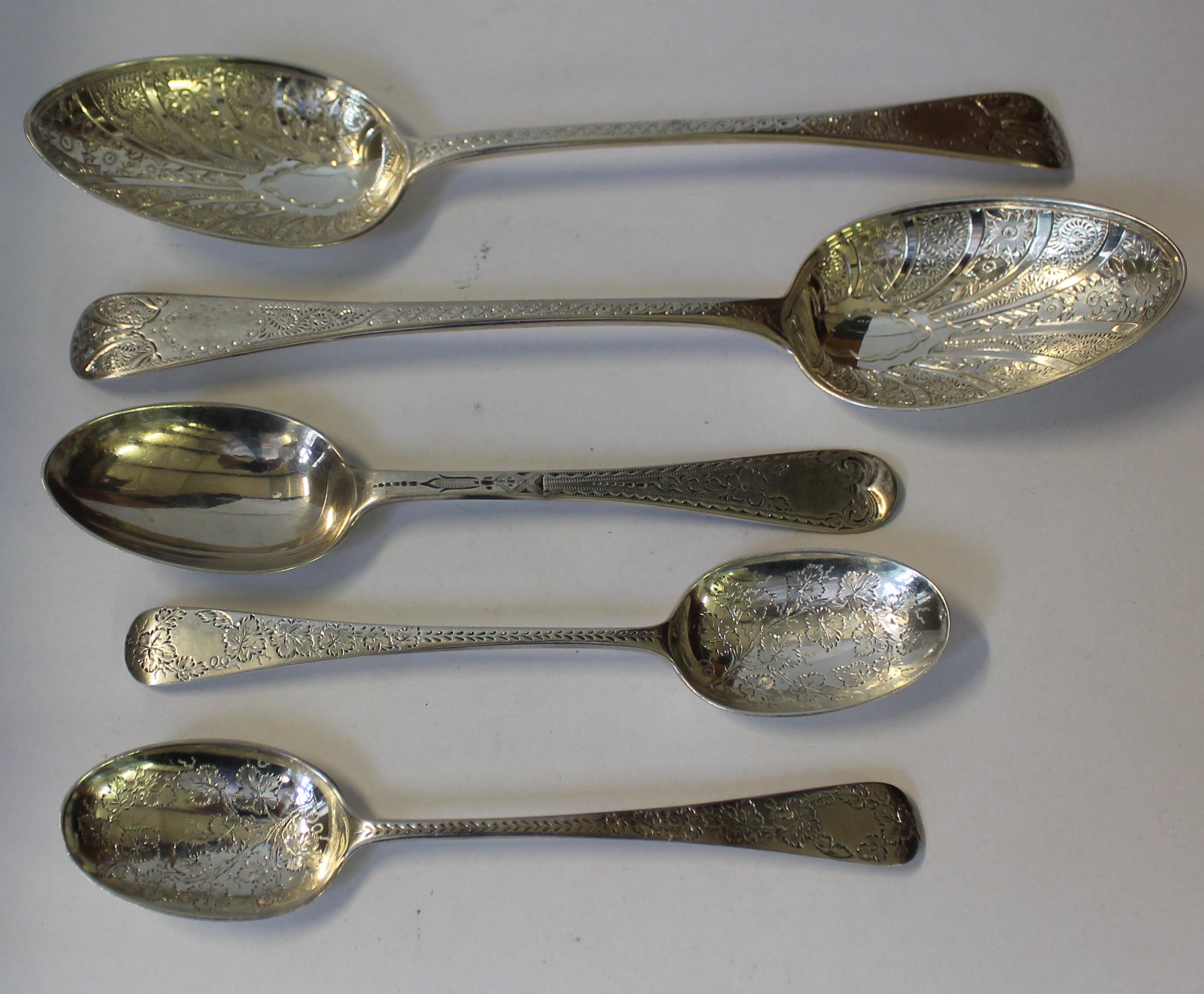 Five assorted George IV and later hallmarked silver tablespoons to include two teaspoons, dessert