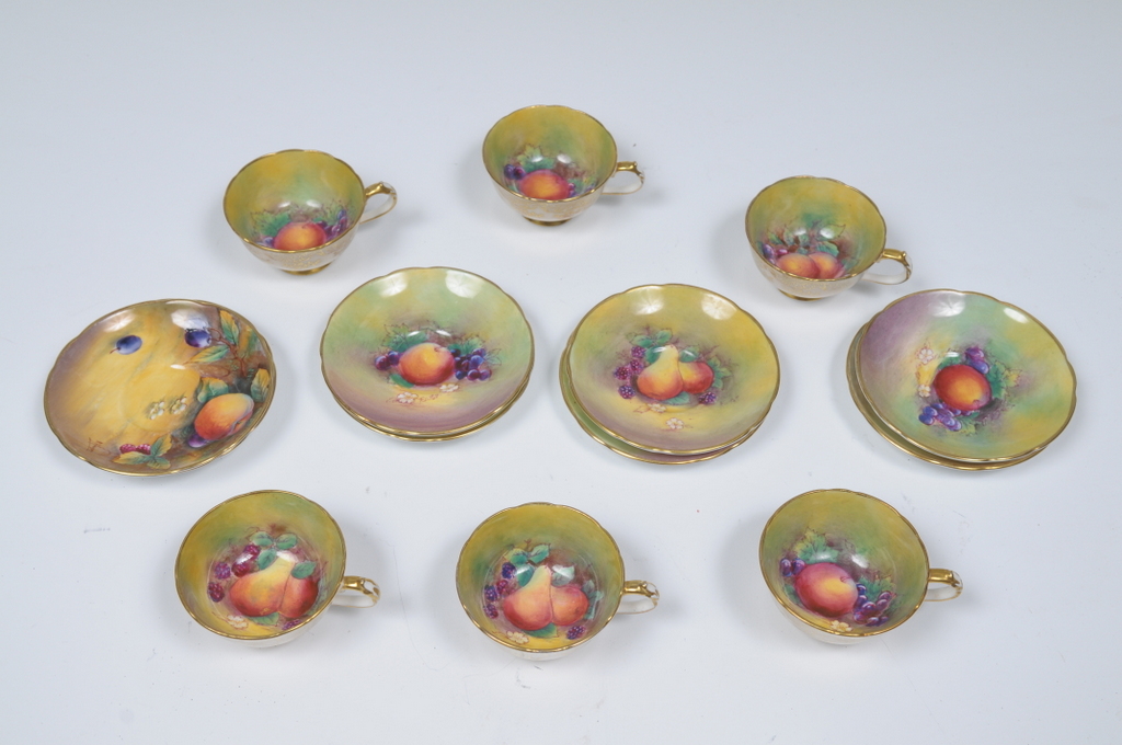 A PARAGON HAND PAINTED FRUIT PATTERN TEA SERVICE, signed FD Hall, each piece painted with pears,