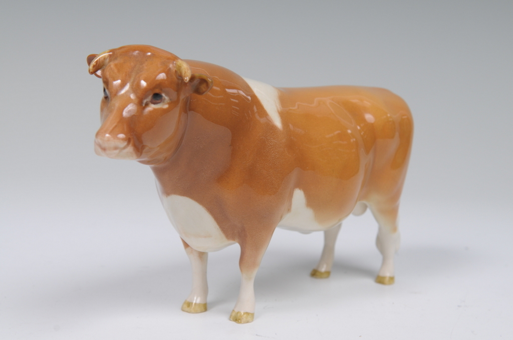 A BESWICK GUERNSEY BULL, No: 1451, Sabrina`s Sir Richmond 14th by C Melbourne 11.9cm, issued 1956-