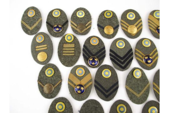 SWEDEN - 30 SWEDISH ARMY RANK OVAL BADGES Swedish Army rank insignia. (30)