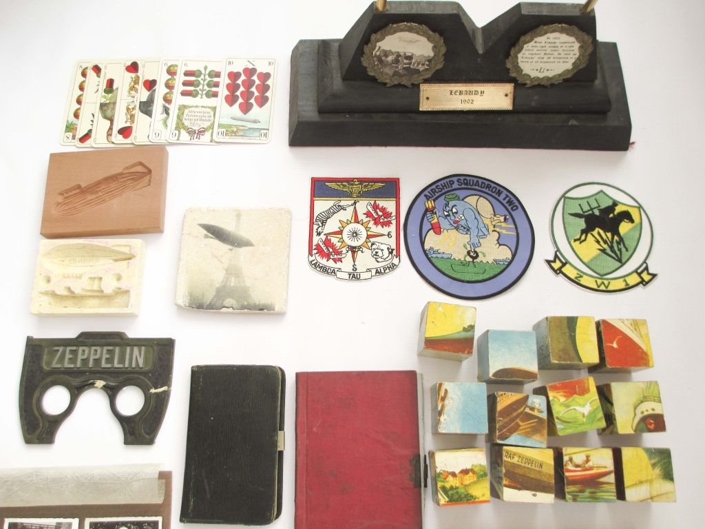 LOT OF ZEPPELIN COLLECTIBLES Including Graf Zeppelin Weltreise game, playing cards, stereoscopic - Image 3 of 7