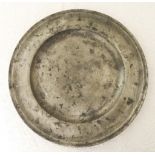 19th CENTURY FRENCH PEWTER CHARGER Pewter platter of 31cm. Touchmark for Albert Et Mu Lie, Lille