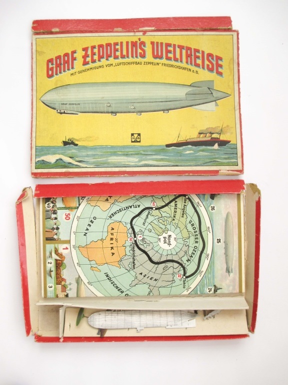 LOT OF ZEPPELIN COLLECTIBLES Including Graf Zeppelin Weltreise game, playing cards, stereoscopic - Image 7 of 7