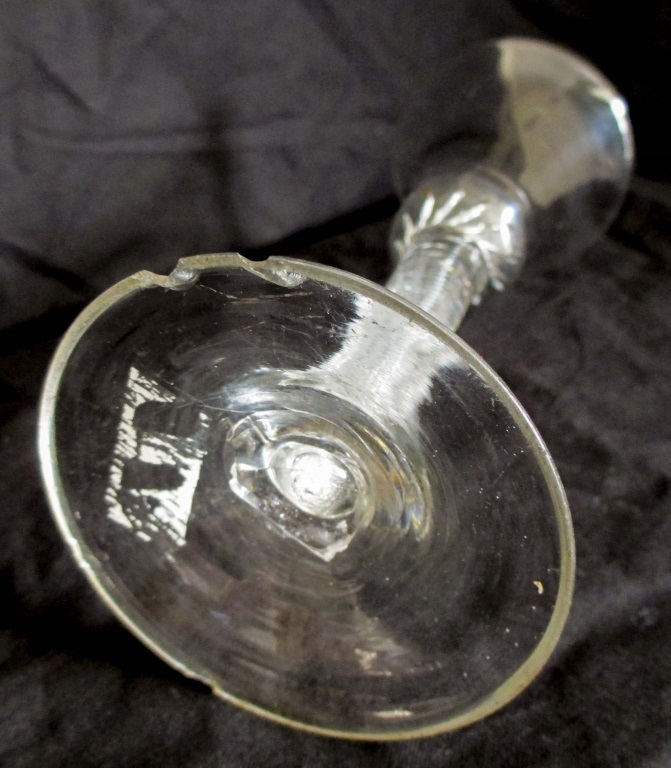 18th CENTURY AIR TWIST STEM WINE GLASS Georgian, English, plain bell shaped bowled wine glass dating - Image 3 of 3