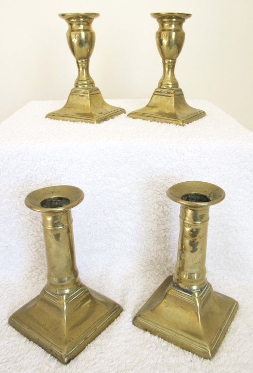 EARLY 19th CENTURY GEORGIAN BRASS CANDLESTICKS Two pairs. Each approx 4.5 inches tall. - Image 2 of 2