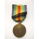 WW1 VICTORY MEDAL 19th CANADIAN INFANTRY Victory Medal named to 400621 PTE RE Townsend 19-Can Inf.