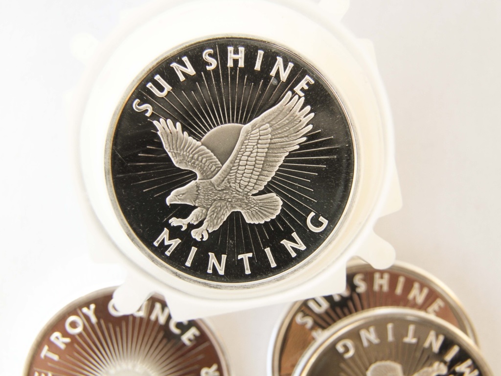 20x SUNSHINE MINT 1oz .999 FINE SILVER COINS A tube containing twenty one ounce rounds by the - Image 2 of 3