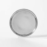 A circular silver empire serving tray Amsterdam, 1816, Jacob Hendrik Stellingwerf With edging. On