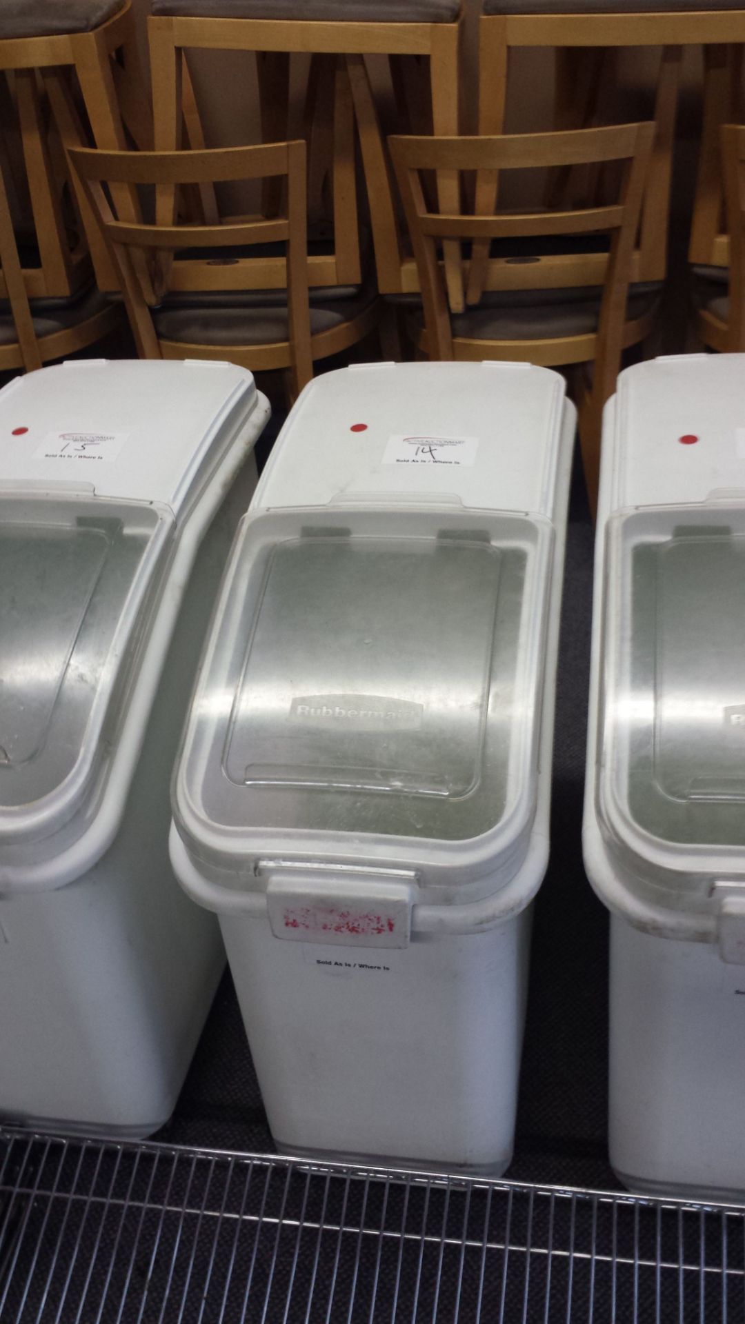 Rubbermaid bulk bin