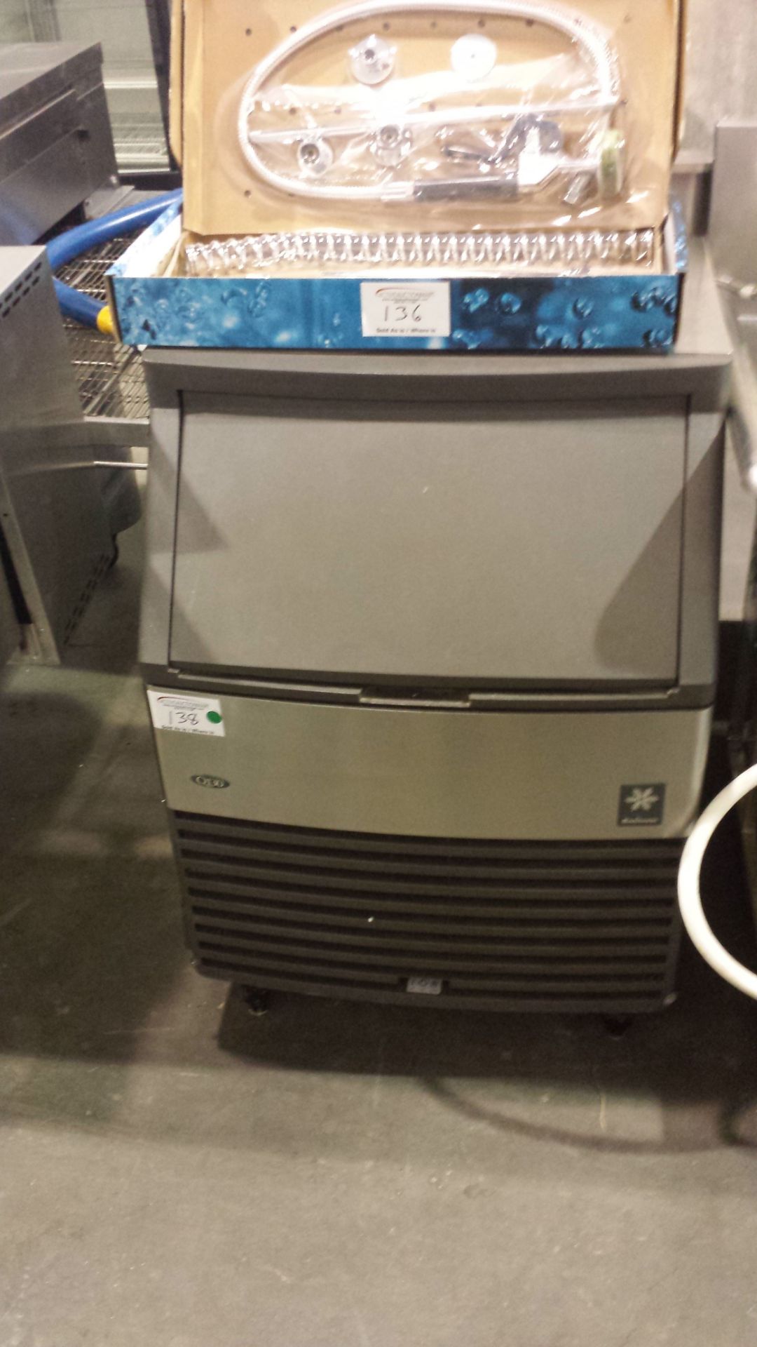 Manitowoc Q130 Undercounter ice machine