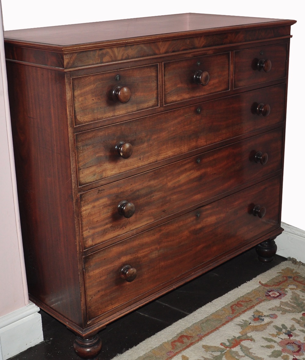 A Victorian mahogany chest of drawers, t