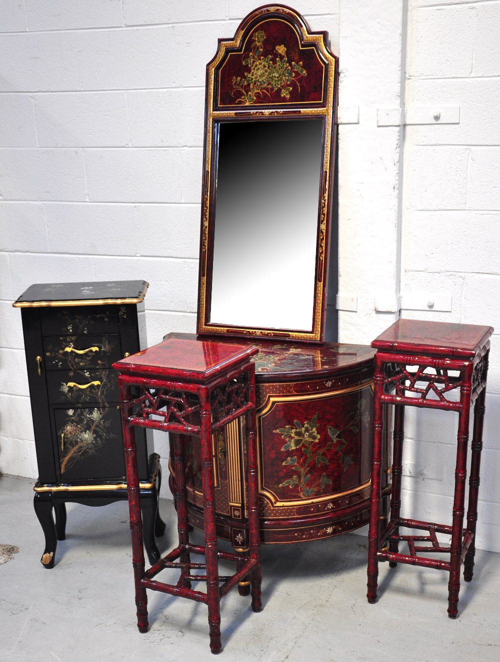 A reproduction Oriental red lacquer bowf