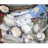 A collectors lot to include early 20th century blue and white dinnerware,