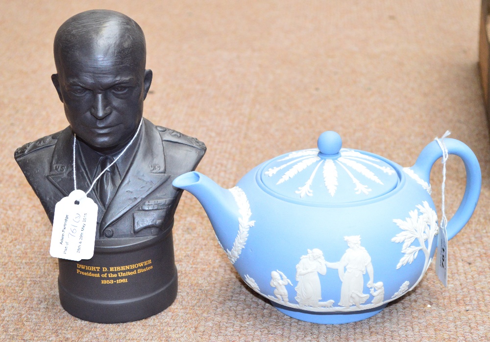 A boxed Wedgwood limited edition black basalt bust "The Eisenhower Bust", numbered 2447/5000, with