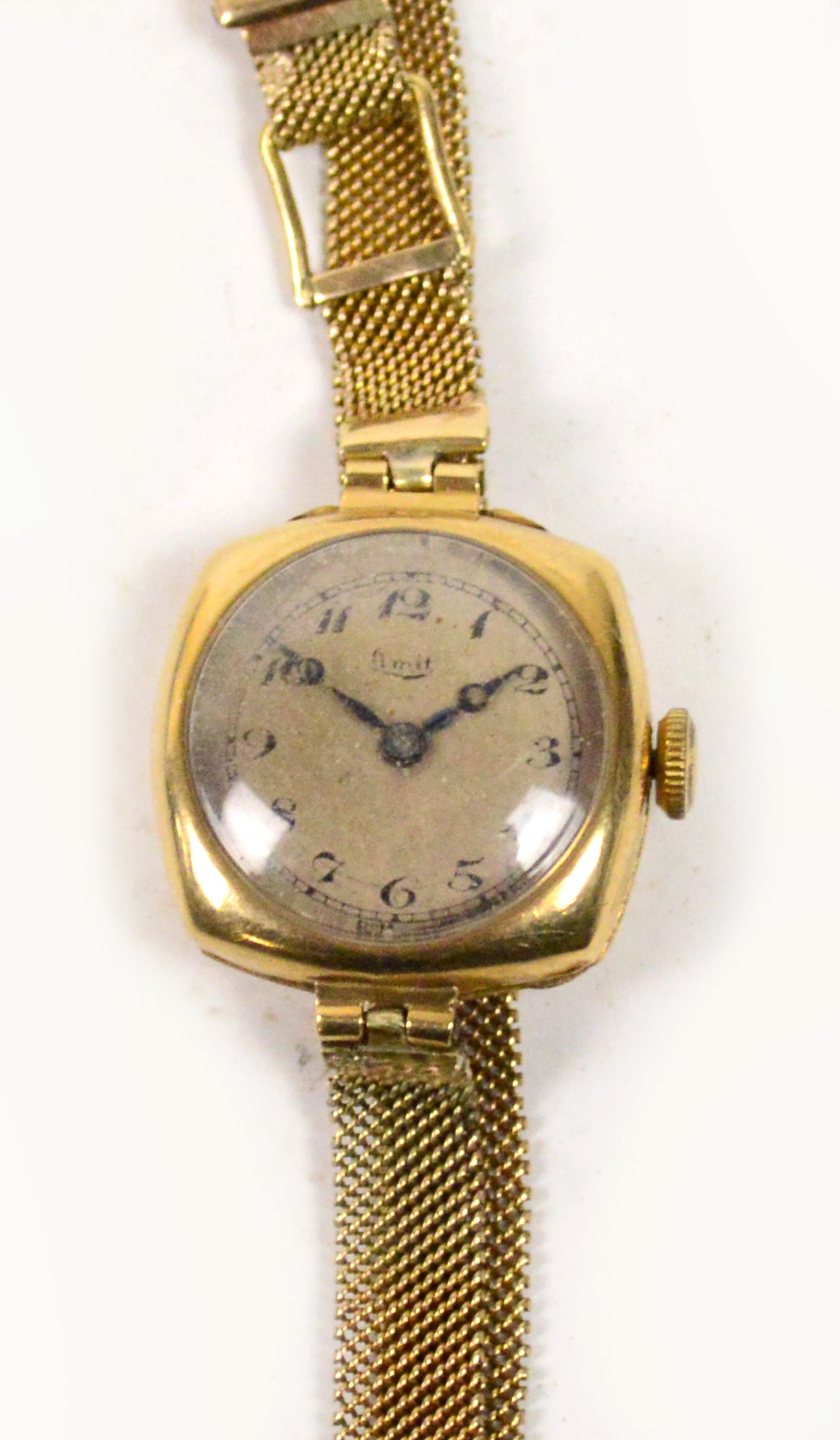 LIMIT; a lady's 9ct yellow gold cased manual wind wristwatch, the case stamped "Dennison",