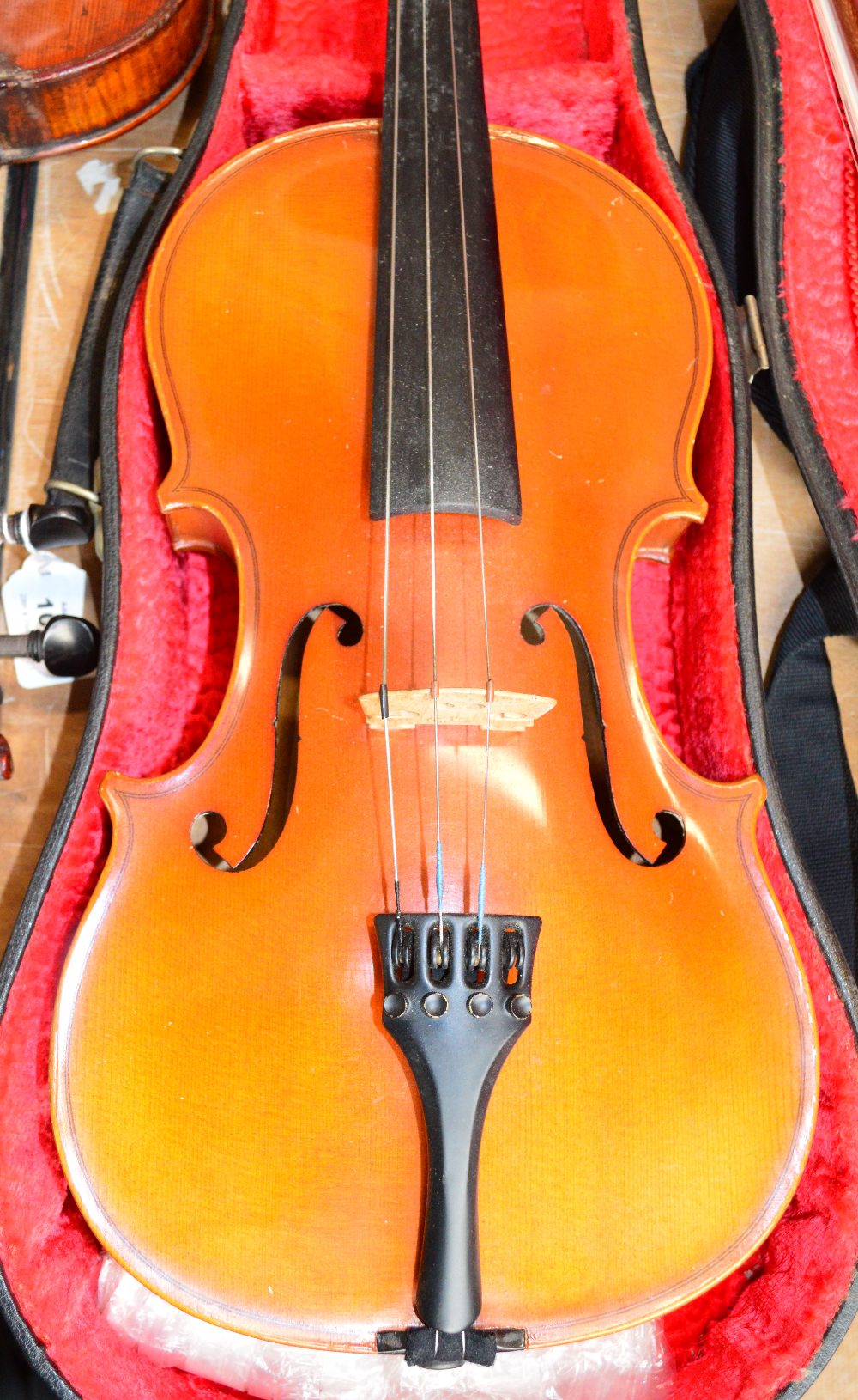 A contemporary German Mittenwald viola, with two-piece back, length of back 39.